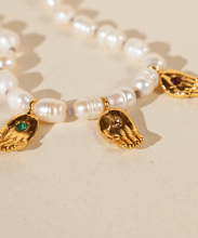 Collar Perlas Amuleto Mano