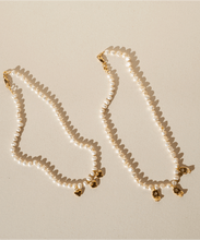 Collar Perlas Amuleto Mano